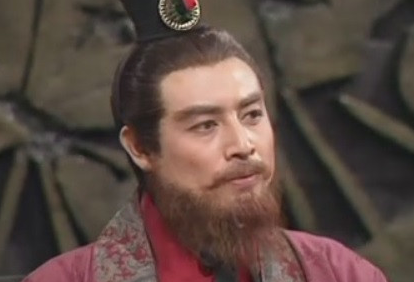 装痴卖傻的东吴大将。你知道此人是谁吗？