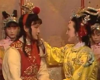 元春被封对贾府有何好处？最后为何会离奇死去