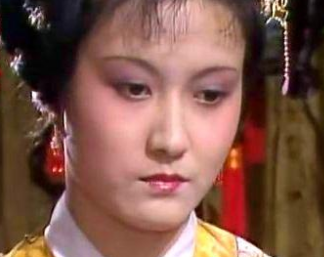 红楼梦里贾母对元春的态如何？为何那么冷淡?