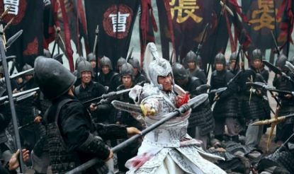 赵云面对曹操数万铁骑丝毫不胆怯，为何就是不受重用？