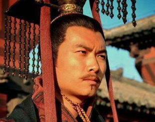 有雄豪志，有狼顾相足够说明司马懿有猫腻，曹操为何没有留一手？