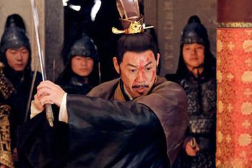 玄武门政变前，李世民为何要威胁房、杜二人呢？