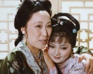 红楼梦中薛宝琴的出现对薛宝钗母女的影响有多大？