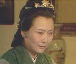 红楼梦中宝玉为何不喜欢自己的奶妈李嬷嬷？