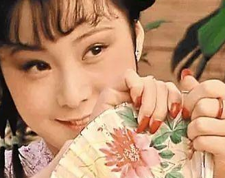 红楼梦中王夫人是如何赶走晴雯的？如何费尽心力？