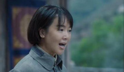 《功勋》正在热播中，蒋欣饰演的申纪兰最令人敬佩