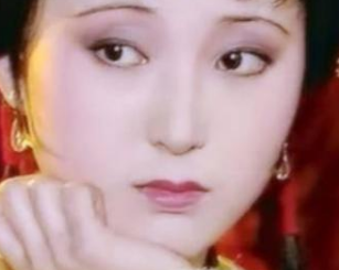 红楼梦中林黛玉为何叫袭人嫂子？她的底气从哪来？