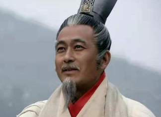 商鞅为什么来到秦国？他在哪些方面作出了变革？