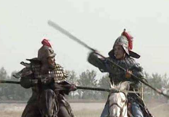 许褚为什么老是败给张飞呢？