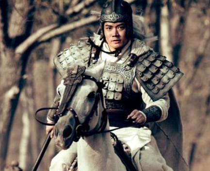 赵云武艺那么厉害又忠心耿耿 刘备为何不重用赵云