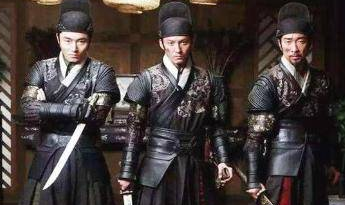 清朝御前侍卫为何可以带刀上朝？