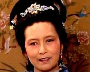 红楼梦宝钗替湘云办螃蟹宴真的是真心实意的吗？