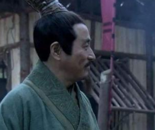 历史上萧何设计杀死韩信后，说了些什么话？