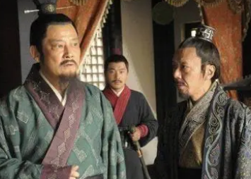 宋平公：宋国第26任国君，发起弭兵之会确定晋、楚共为霸主