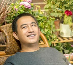 《张卫国的夏天》黄磊的官方搭档是谁？在4月11日开播