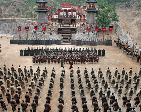 古代打仗场面如此混乱 古人是怎么分清敌我的