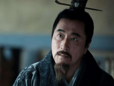 萧何是怎么发现韩信有军事才能的？