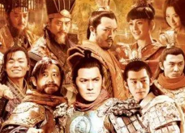 《隋唐演义》在怎样的历史背景下创作的？