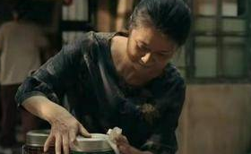 《亲爱的小孩》大姑子为什么要跪求方一诺？