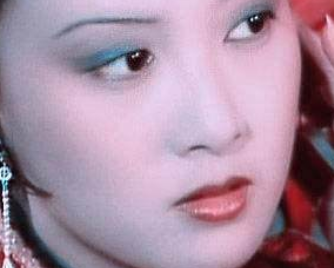 红楼梦莺儿发现了王熙凤什么秘密？