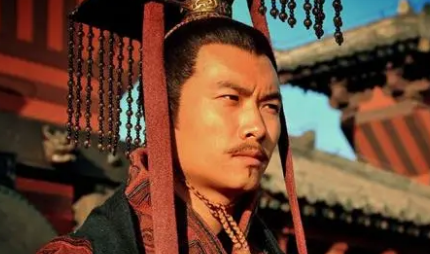 皇帝故事：在历史上魏文帝曹丕与甄姬是什么关系？