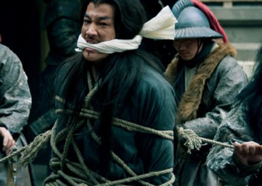 曹操在处置吕布前，为什么要征求刘备的意见？