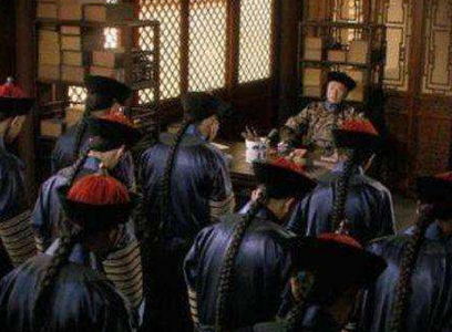 清朝太监分为哪些品级？他们每月的俸禄有多少？