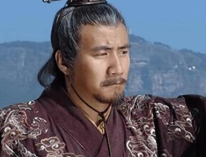 大臣穿破衣服上朝为何被处死？