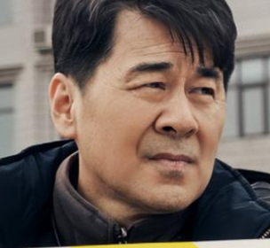 《黑土无言》一共有多少集？邓家佳合作两位实力男神