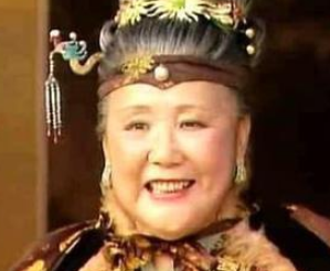 红楼梦中贾母是什么形象？书中是如何描写的?