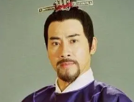 有哪些与刘崇相关的轶事典故？他称帝后有哪些为政举措？
