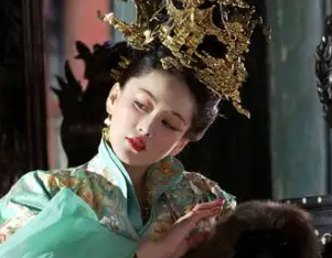 万贵妃有何优点能让朱见深如此宠爱她？