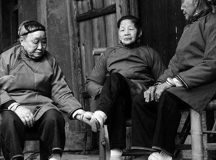 古代丰乳肥臀和三寸金莲相比 古人为何更痴迷后者