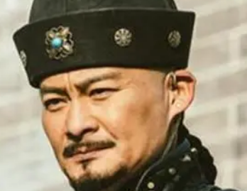 给多尔衮平反，乾隆这么做的目的是什么？