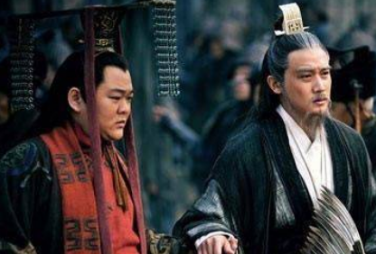 刘禅都已经登基为帝了 诸葛亮为何还不还政给刘禅
