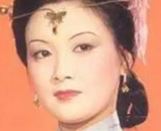 红楼梦中王熙凤最后应该是什么样的结局？