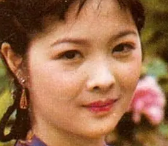 红楼梦中春燕与母亲婆子，这对母女是如何相爱相杀的？