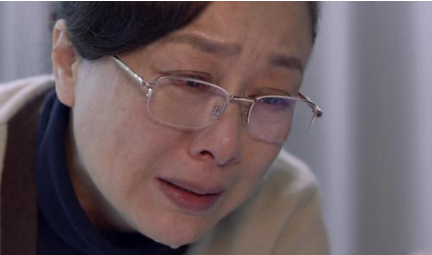 《谢谢你医生》免费保姆李阿姨如何输给了现实？