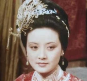红楼梦中刘姥姥一进荣国府时都有哪些细节描写？有何讲究？