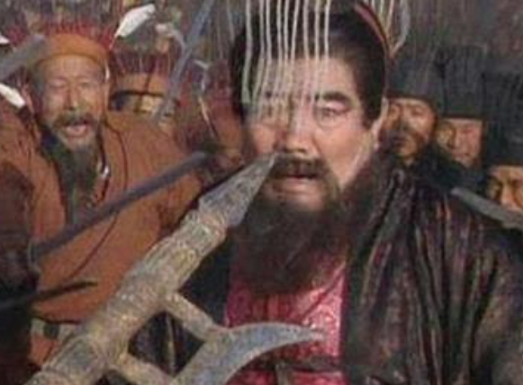 历史上董卓是如何被杀的？死前都说了些什么