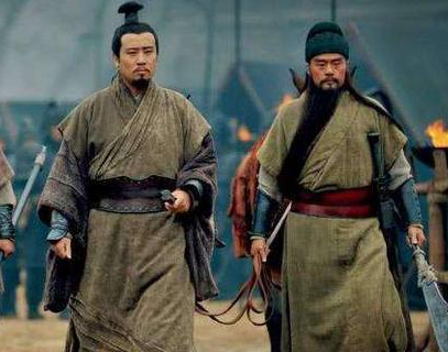 刘备在入川的时候 刘备为什么不带上诸葛亮和关羽等人