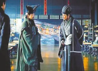 三国演义第五十一回：曹仁大战东吴兵，孔明一气周公瑾