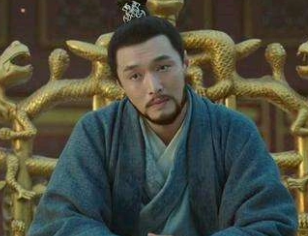 明英宗在位期间，在政治方面采取了哪些举措？