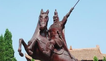 元末农民起义领袖陈友谅简介：在突围时中流箭而死