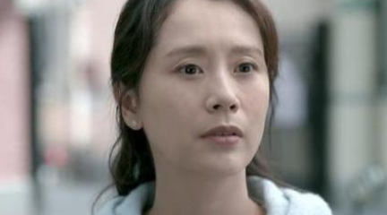 《心居》冯晓琴跟免费的保姆并无两样，但却很精明