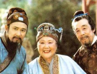 红楼梦宝玉真的承担着家族的希望吗？为何这么说
