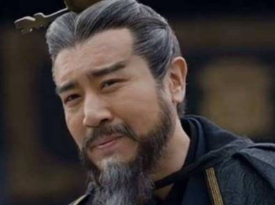 曹操一生最失败的两大战役是什么？