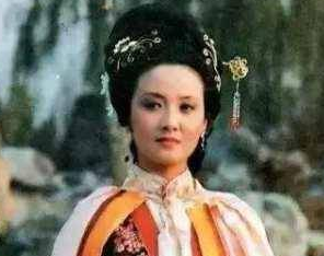 红楼梦除了巧姐之外，王熙凤与贾琏还有孩子吗？