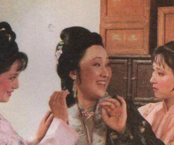 红楼梦薛姨妈为何说会将黛玉许给宝玉？