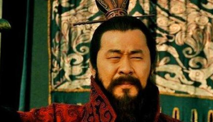 长坂坡之战是刘备的一次惨败，究竟谁该负主要责任？